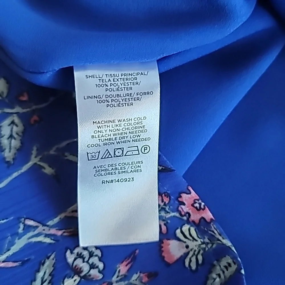 NWT LOFT Floral Ruffle Neck Puff Sleeve Top Cottagecore Blue, size M - Picture 9 of 10